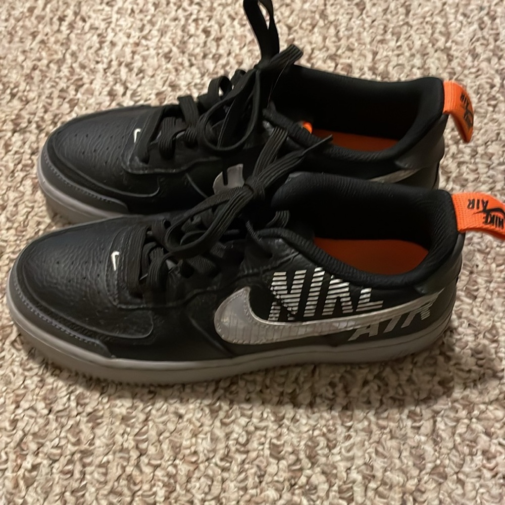 Nike Air Force 1 LV8 Shoes